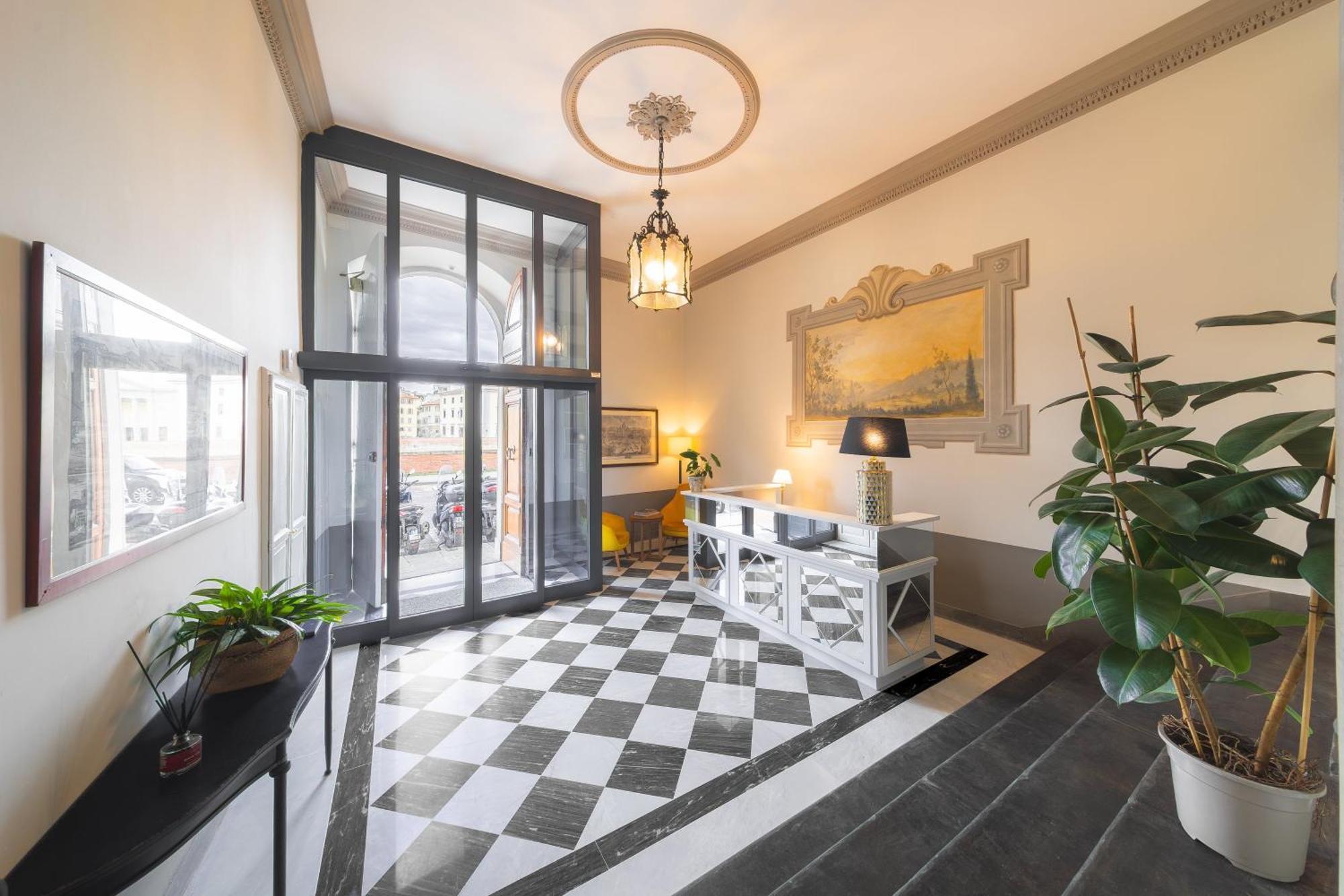 Algila Luxury Torrigiani Apartments Florence Exterior photo