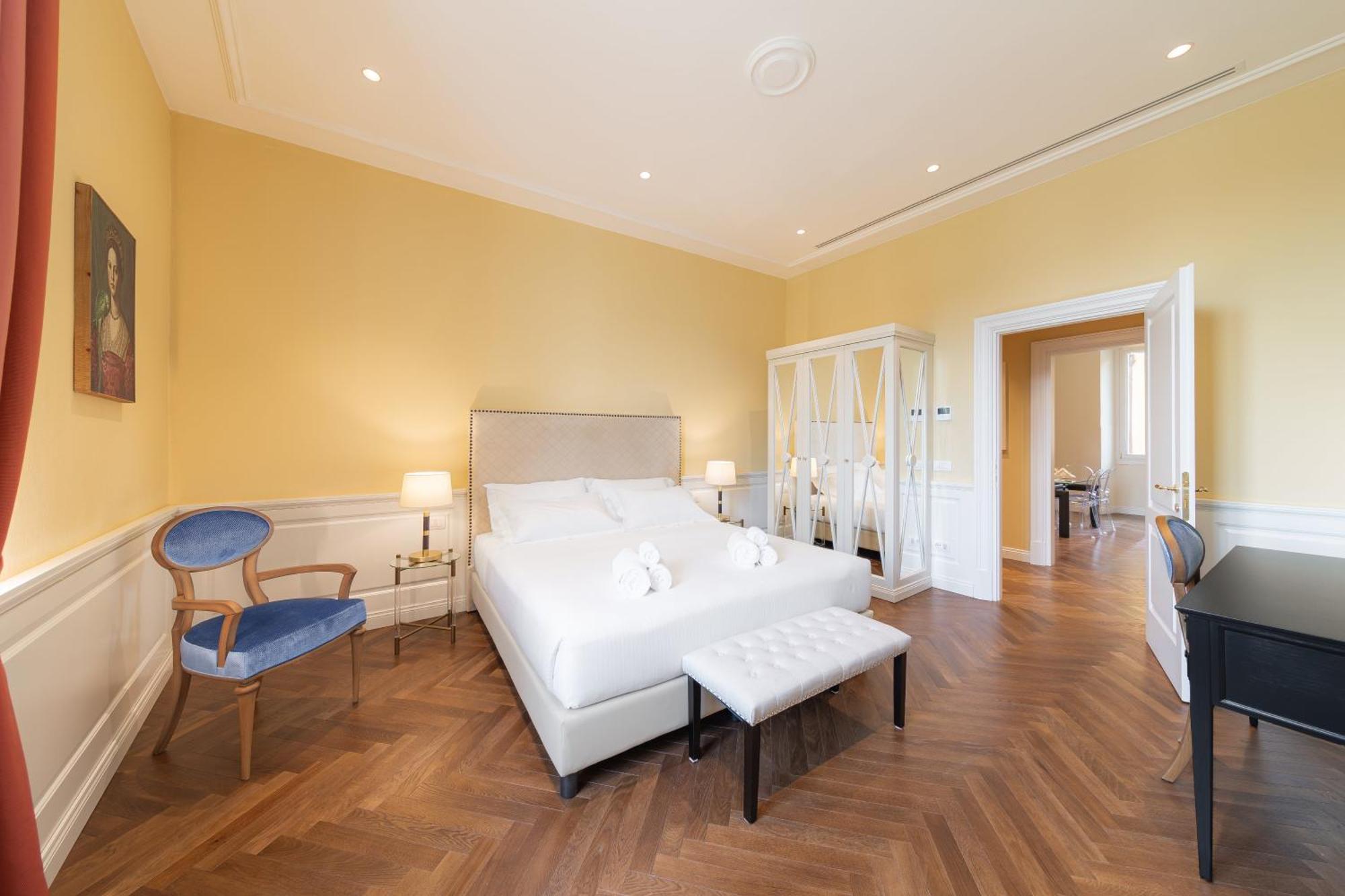 Algila Luxury Torrigiani Apartments Florence Exterior photo